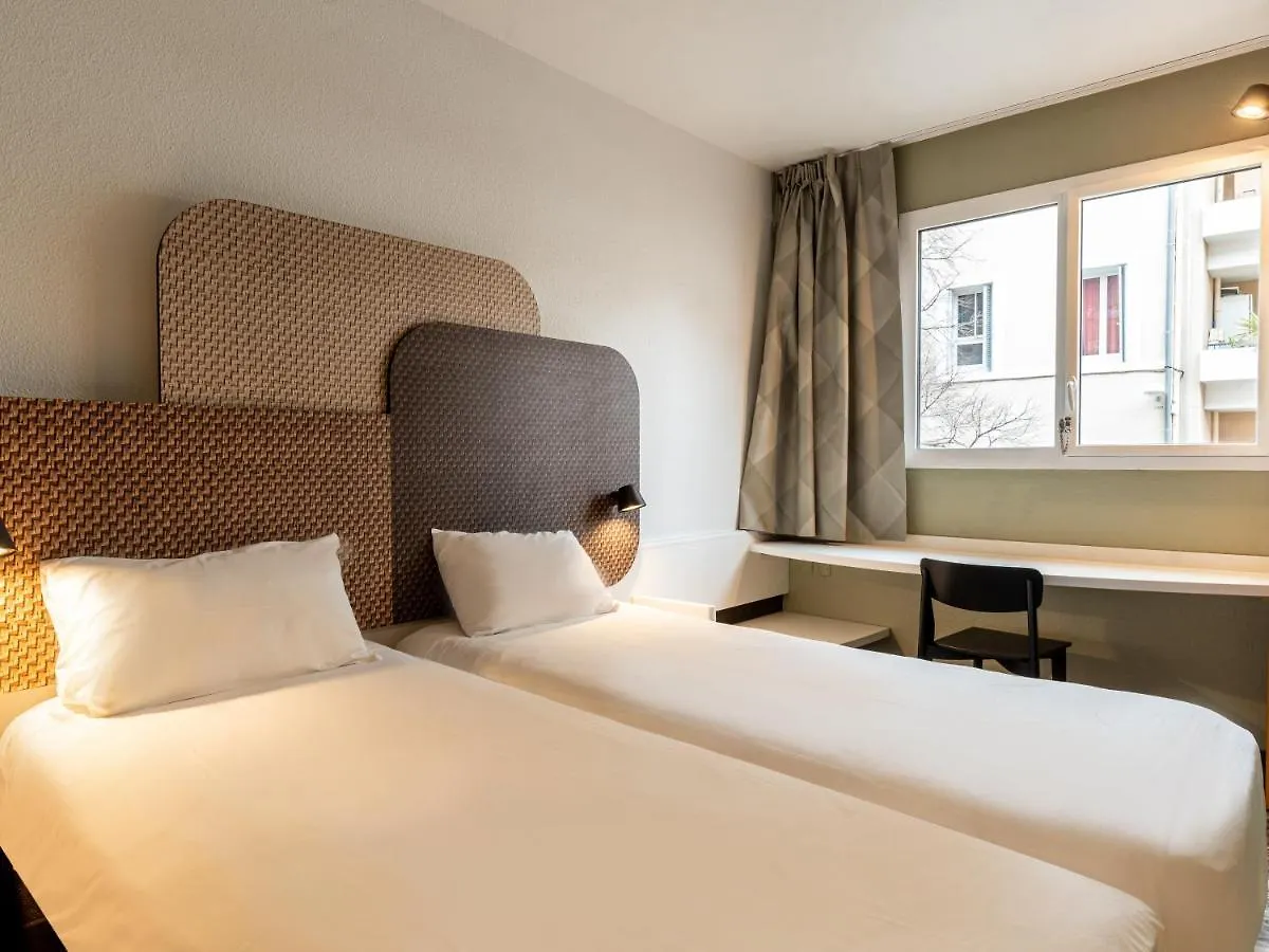 B&B Hotel Marseille Prado Parc Des Expositions 3*,