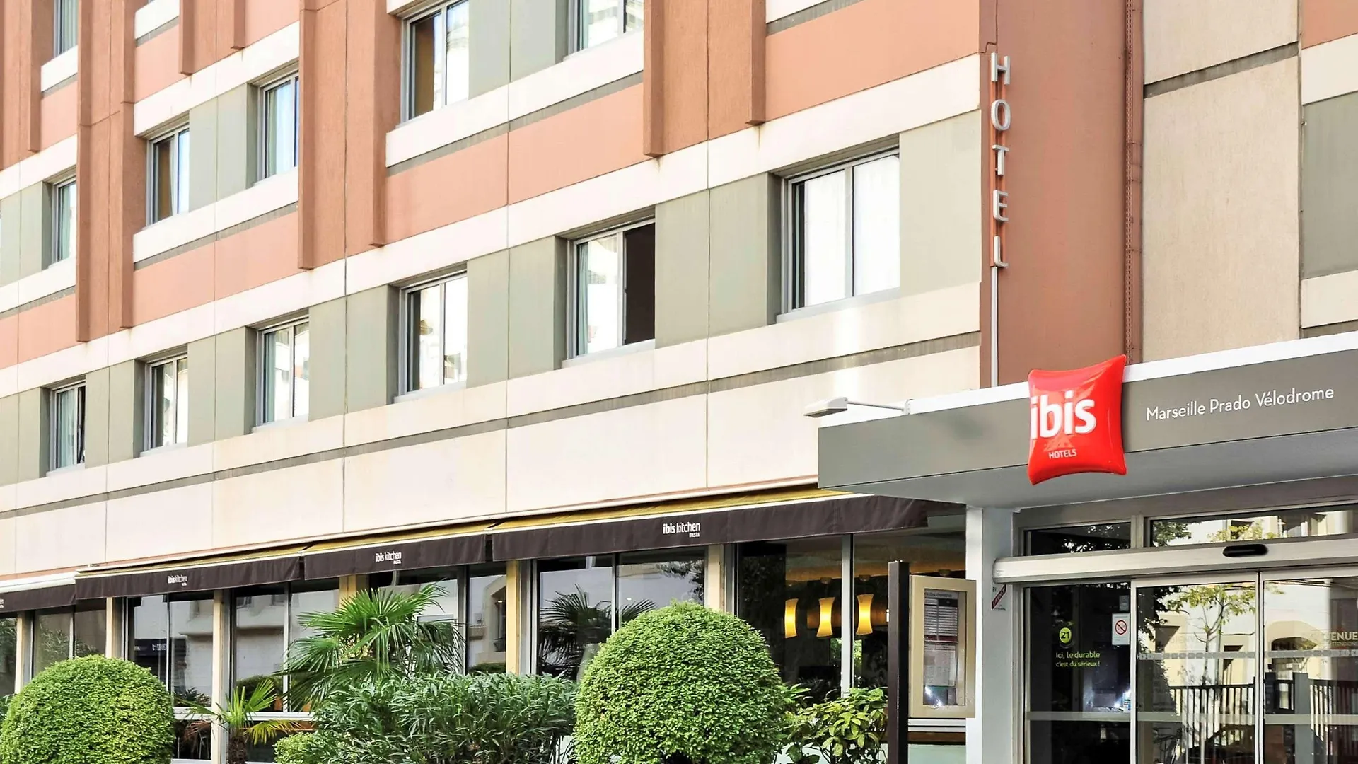 B&B Hotel Marseille Prado Parc Des Expositions 3*,