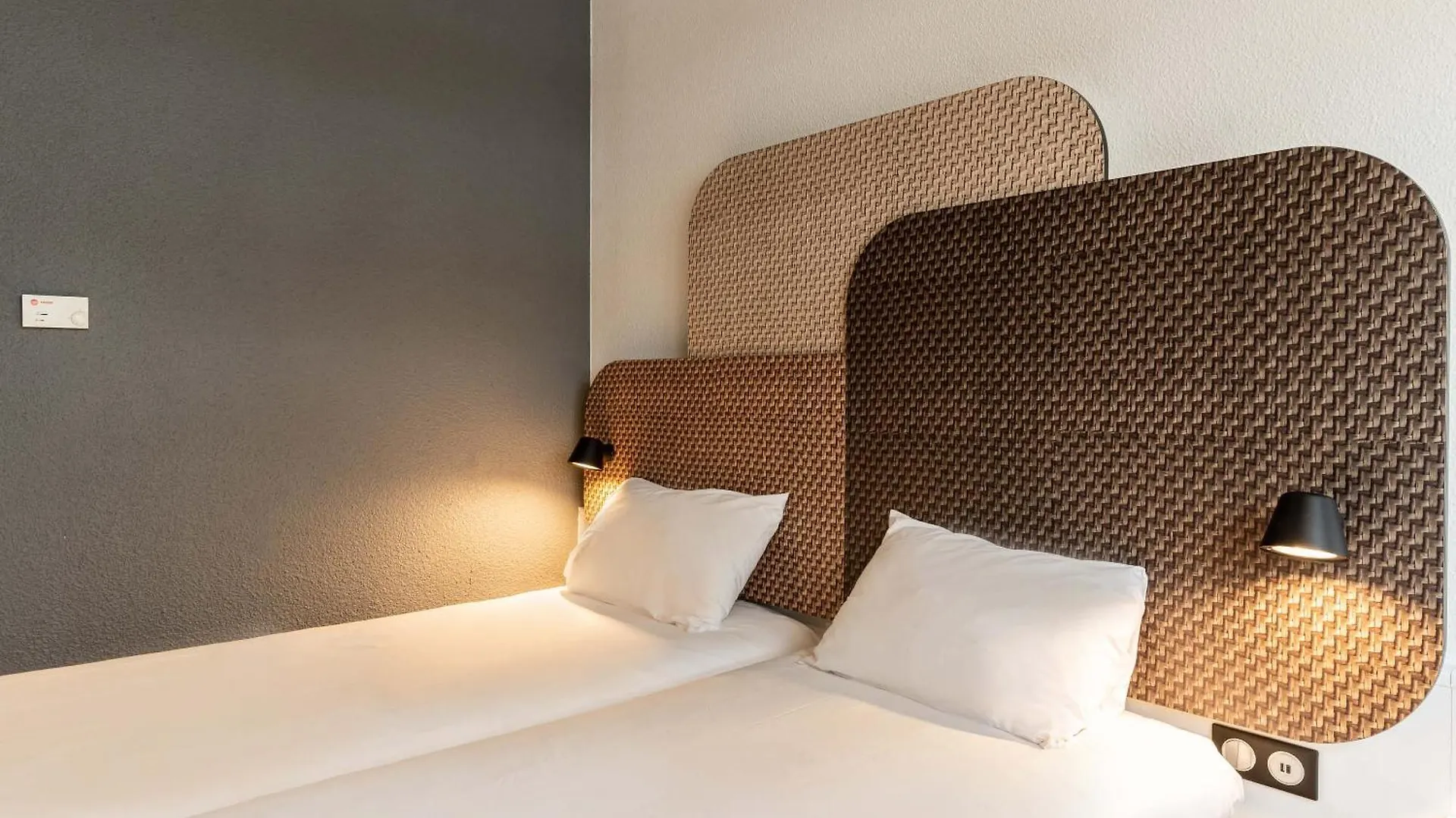 ***  B&B Hotel Marseille Prado Parc Des Expositions France