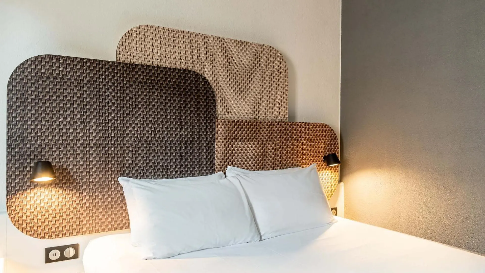 ***  B&B Hotel Marseille Prado Parc Des Expositions France